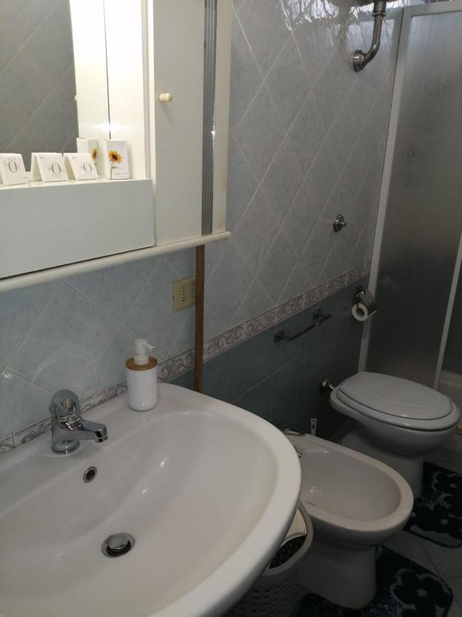 Fmr Oplonti Plinio Beb Torre Annunziata Exterior foto